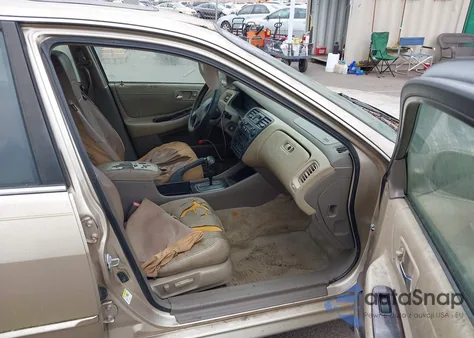 2002 Honda Accord 3.0 Ex z USA, uszkodzony, nr VIN 1HGCG16582A043873